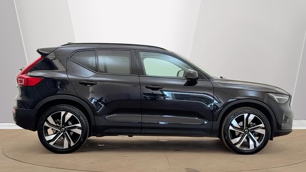 Volvo XC40 Ultra Dark RV75UBK Black #2