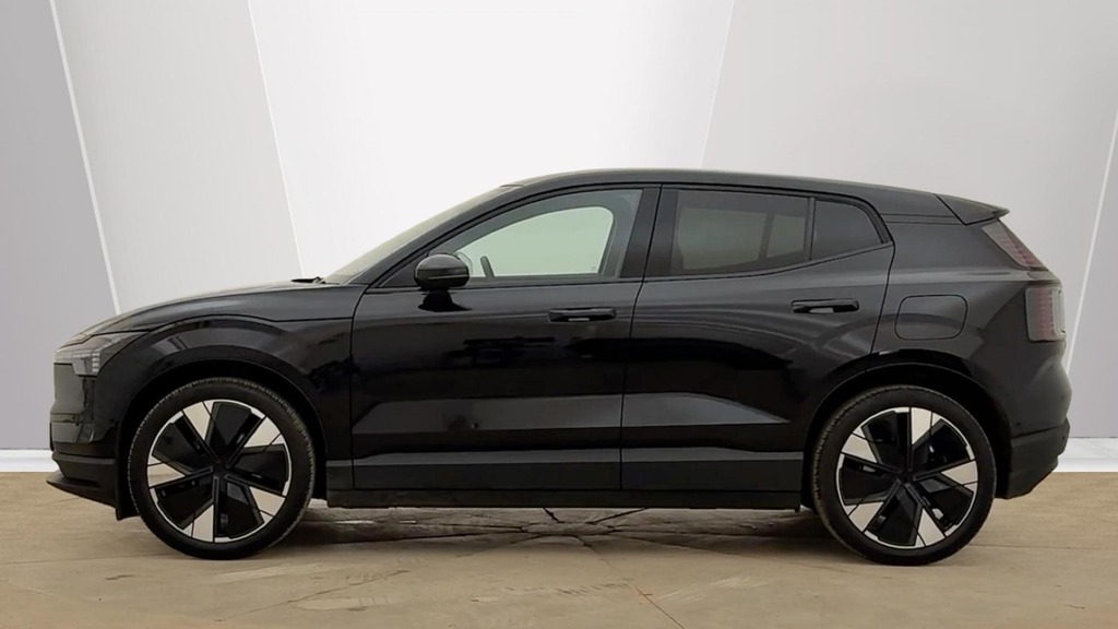 Volvo EX30 Ultra Black #6