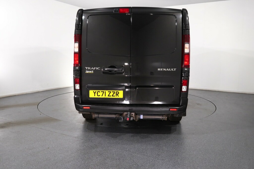 Renault Trafic Sport Nav Black #6
