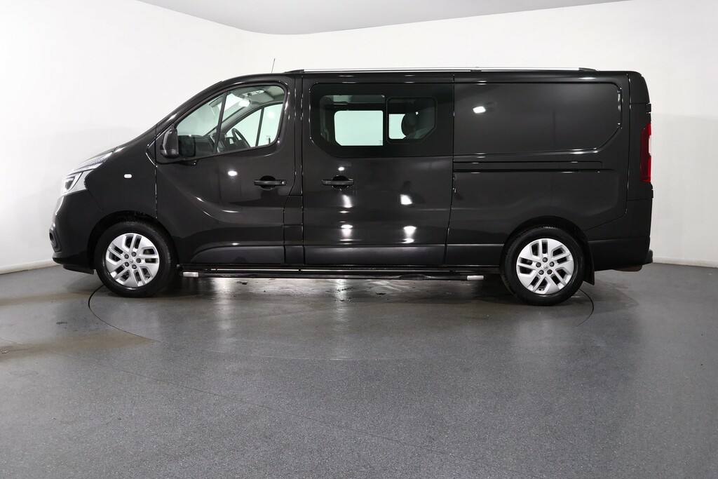 Renault Trafic Sport Nav Black #4