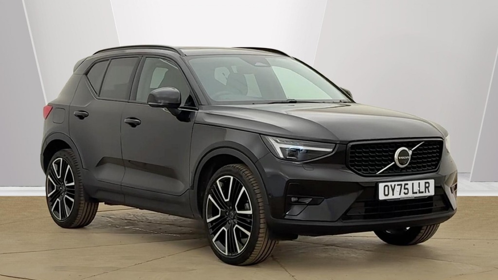 Volvo XC40 Ultra Dark Black