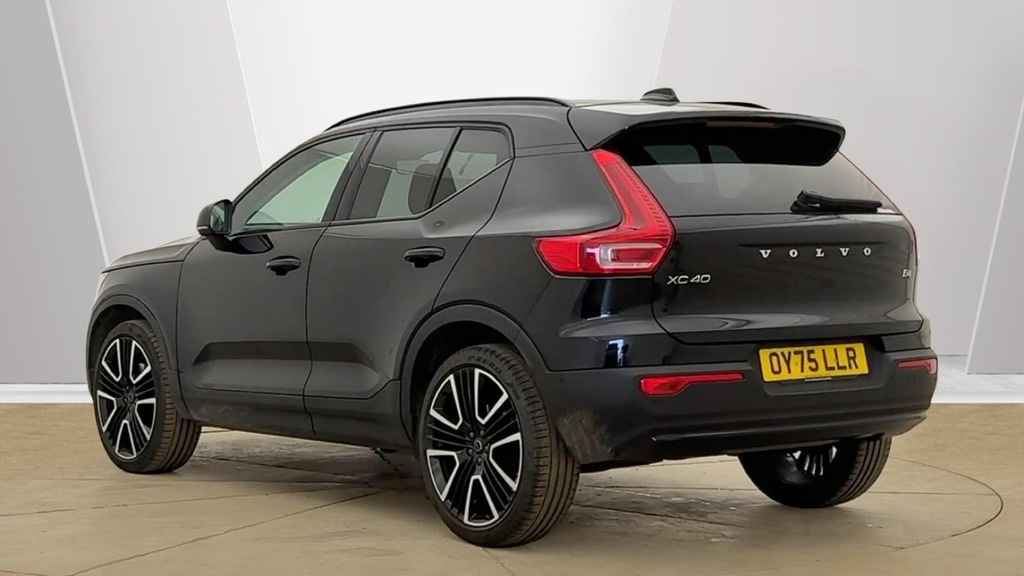 Volvo XC40 Ultra Dark Black #5