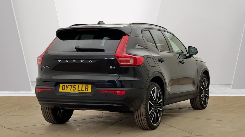 Volvo XC40 Ultra Dark Black #3