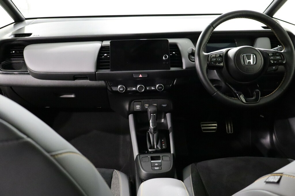 Honda Jazz 1.5I-mmd Hybrid Advance Sport Cvt VG64OCT Black #4