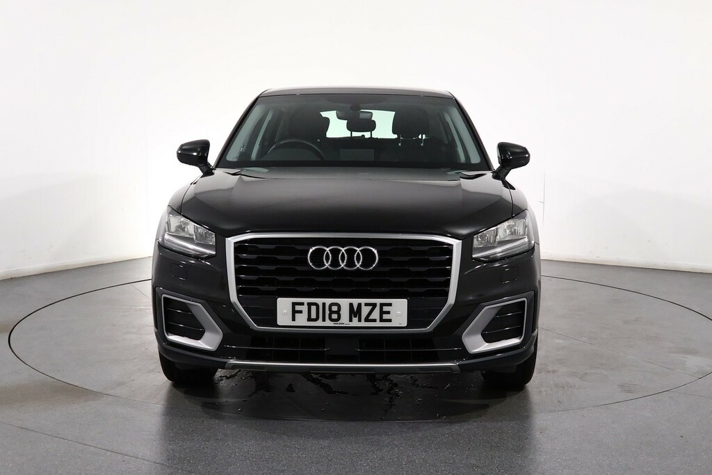 Audi Q2 1.0 Tfsi Sport FD18MZE Black #2