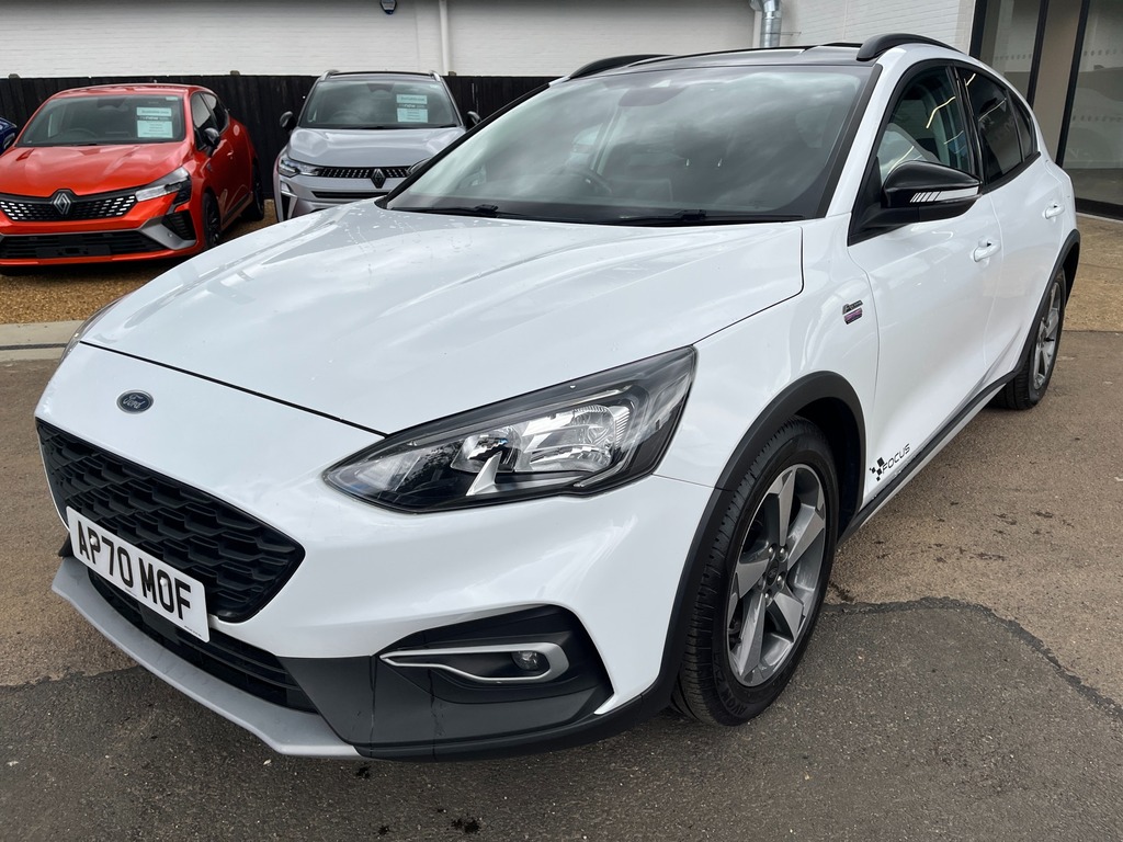 Ford Focus Active White #3