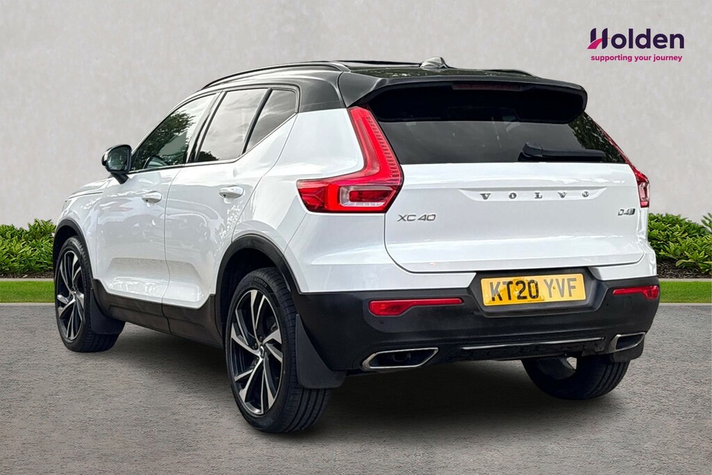 Volvo XC40 R-design Pro White #3