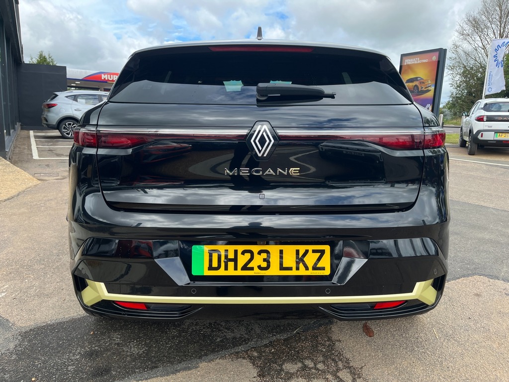 Renault Megane E-Tech Launch Edition Black #6