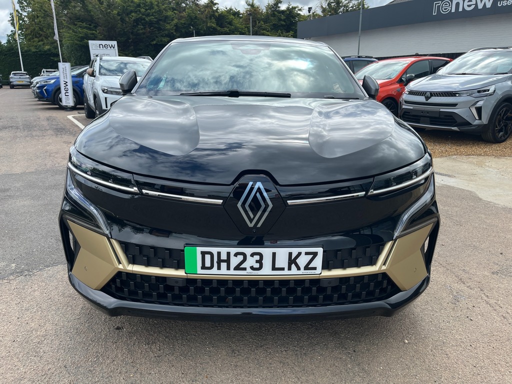 Renault Megane E-Tech Launch Edition Black #2