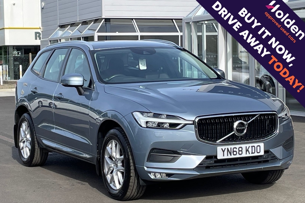 Volvo XC60 Momentum Pro Blue