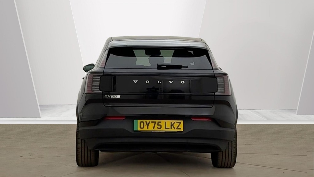 Volvo EX30 Ultra Black #4