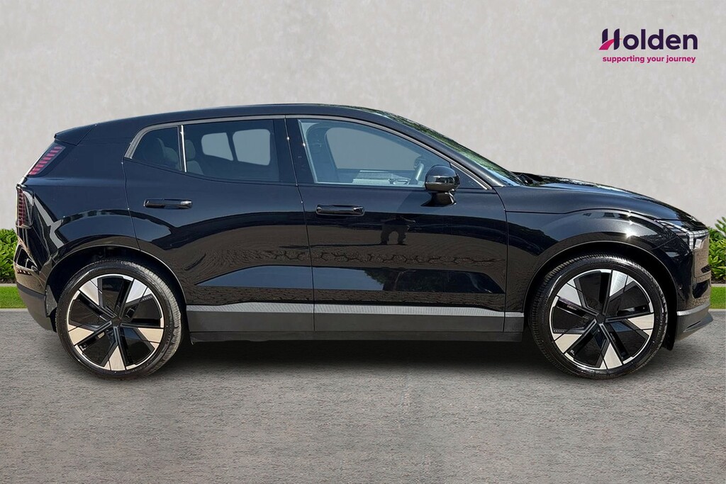 Volvo EX30 Ultra Black #4