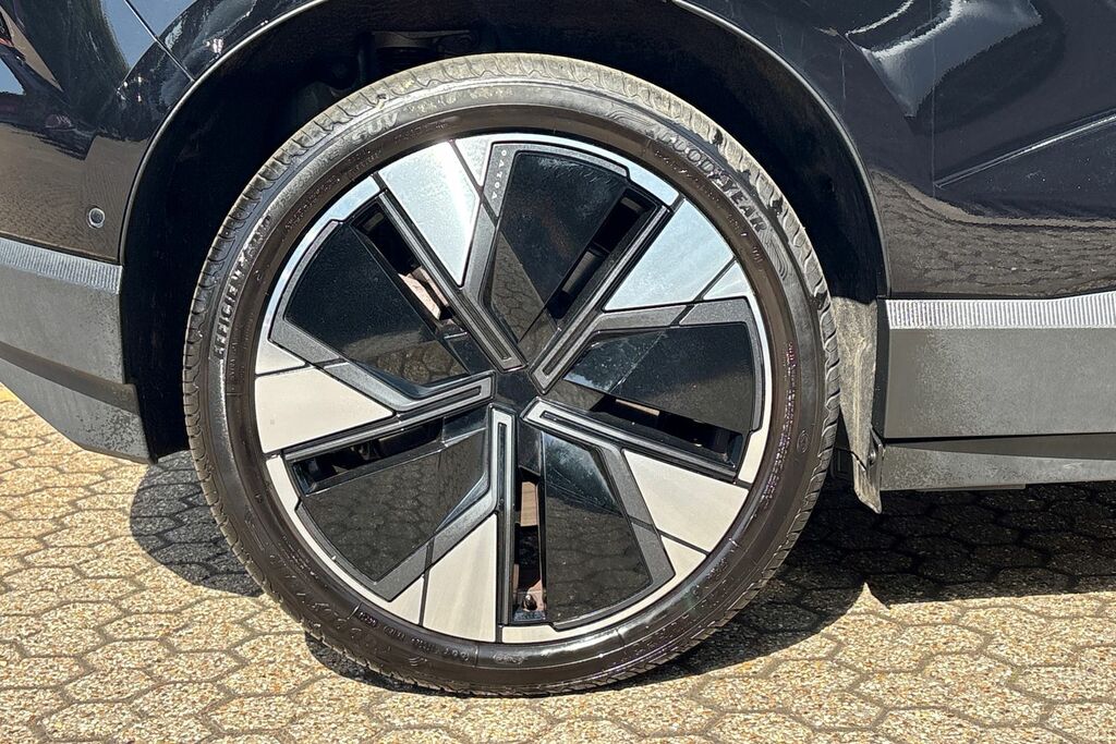 Volvo EX30 Ultra Black #5