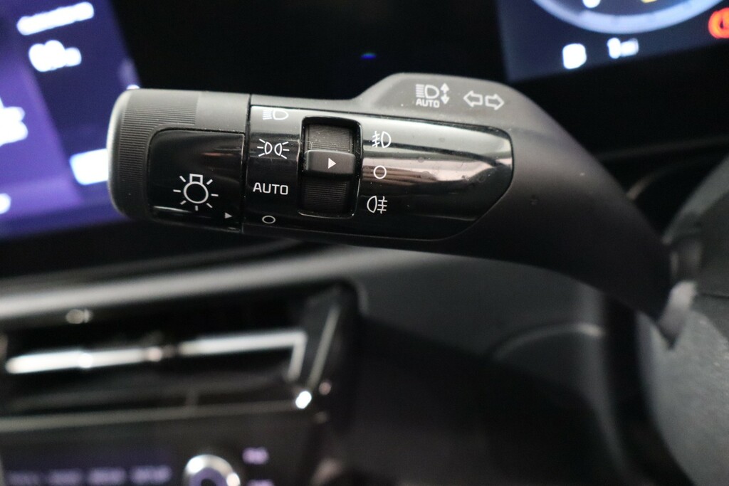 Kia Niro 4 Black #24