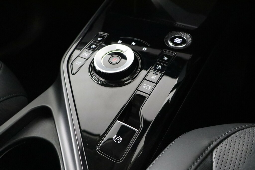 Kia Niro 4 Black #17