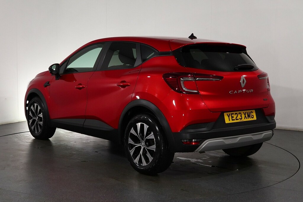 Renault Captur Evolution Red #5