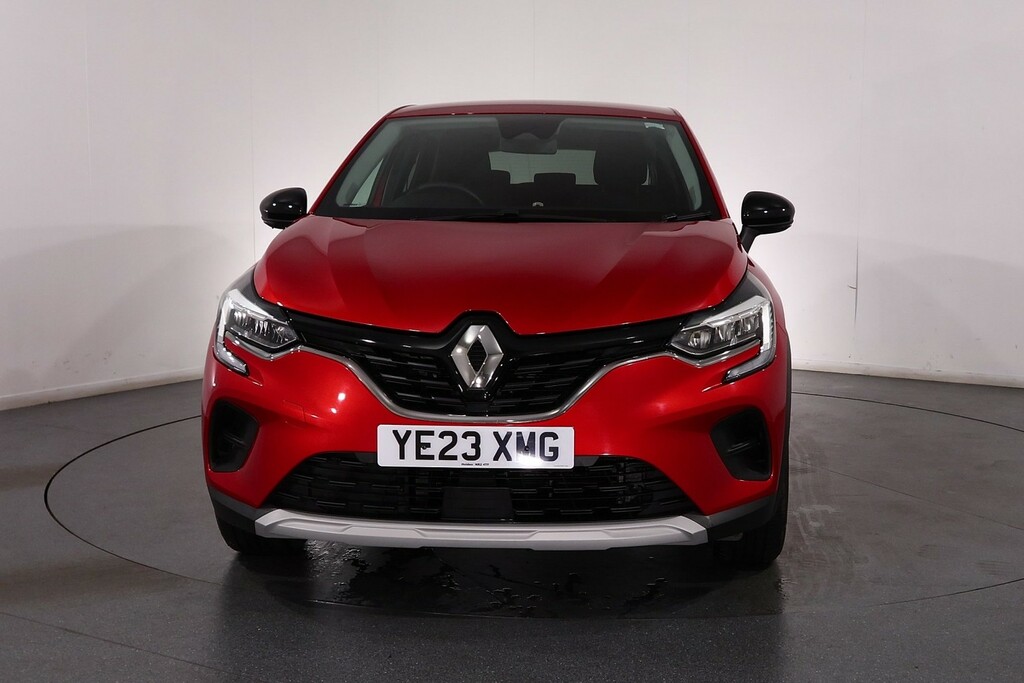 Renault Captur Evolution Red #2