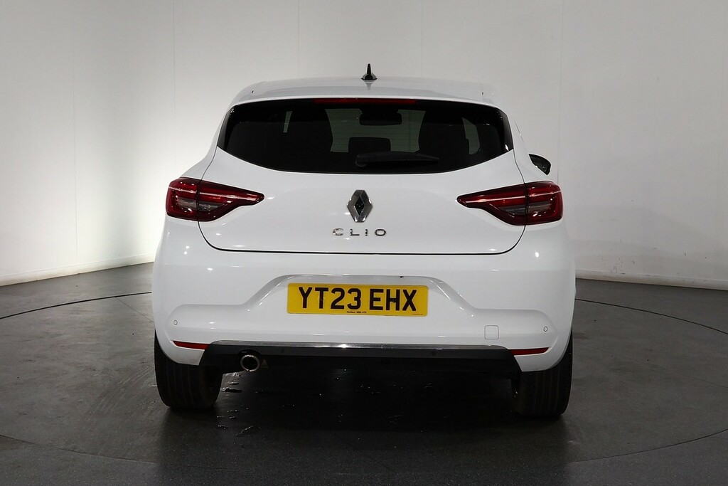 Renault Clio Techno White #6