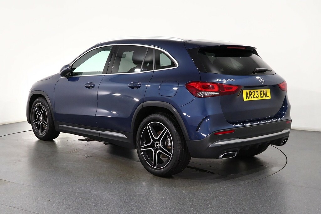 Mercedes-Benz GLA Class Amg Line Blue #5