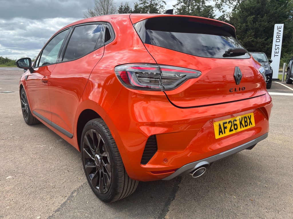 Renault Clio Techno Esprit Alpine Orange #5