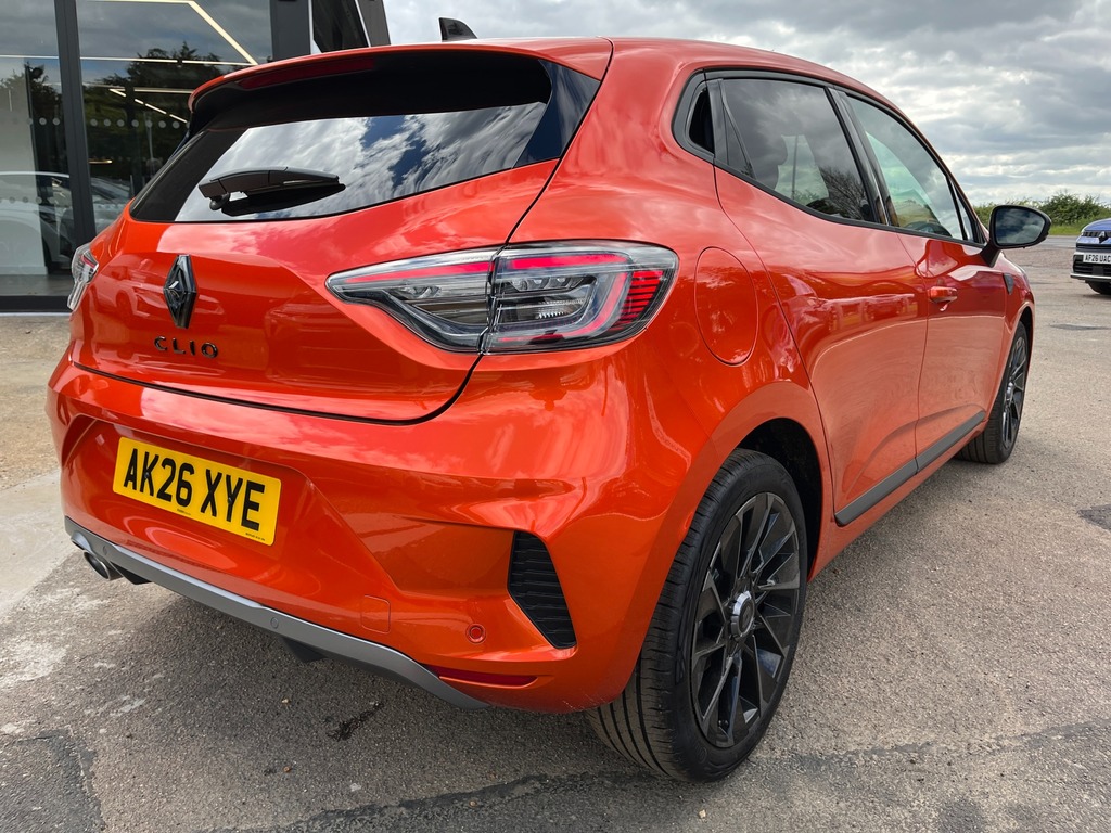 Renault Clio Techno Esprit Alpine Orange #6