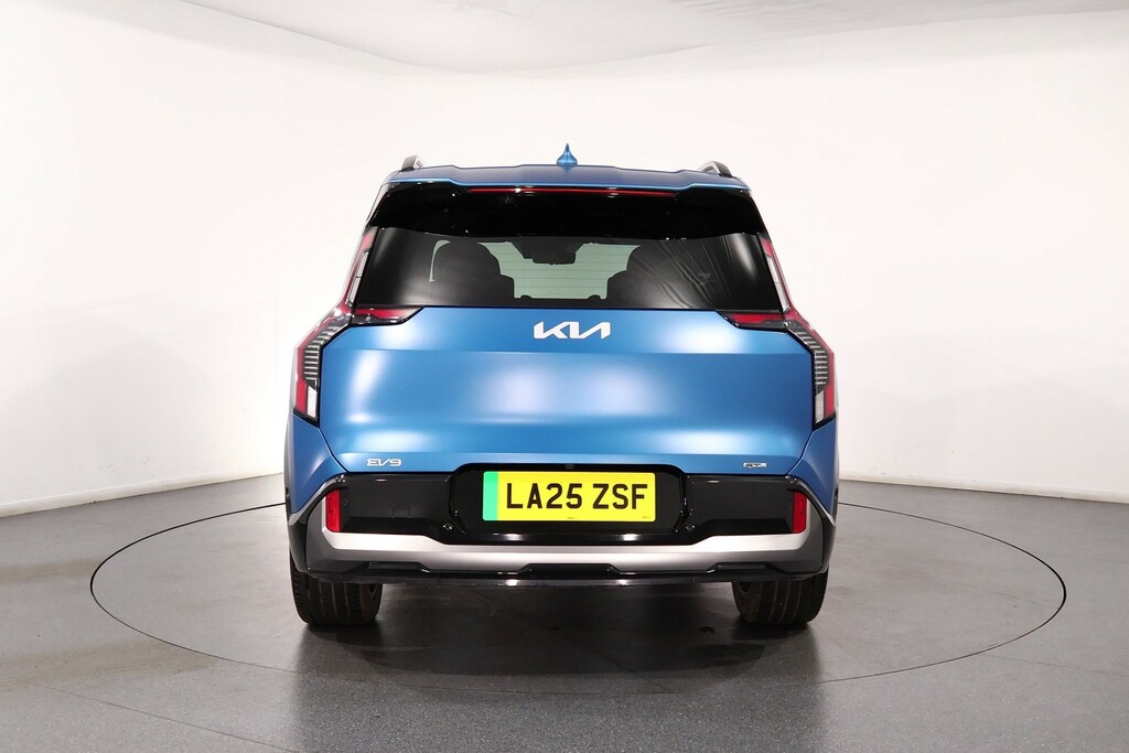 Kia EV9 282Kw Gt-line S 99.8Kwh 7St White #6