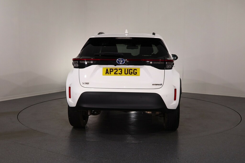 Toyota Yaris Cross Excel White #6