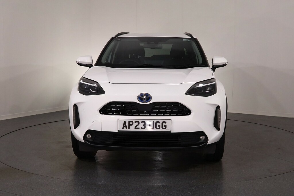Toyota Yaris Cross Excel White #2