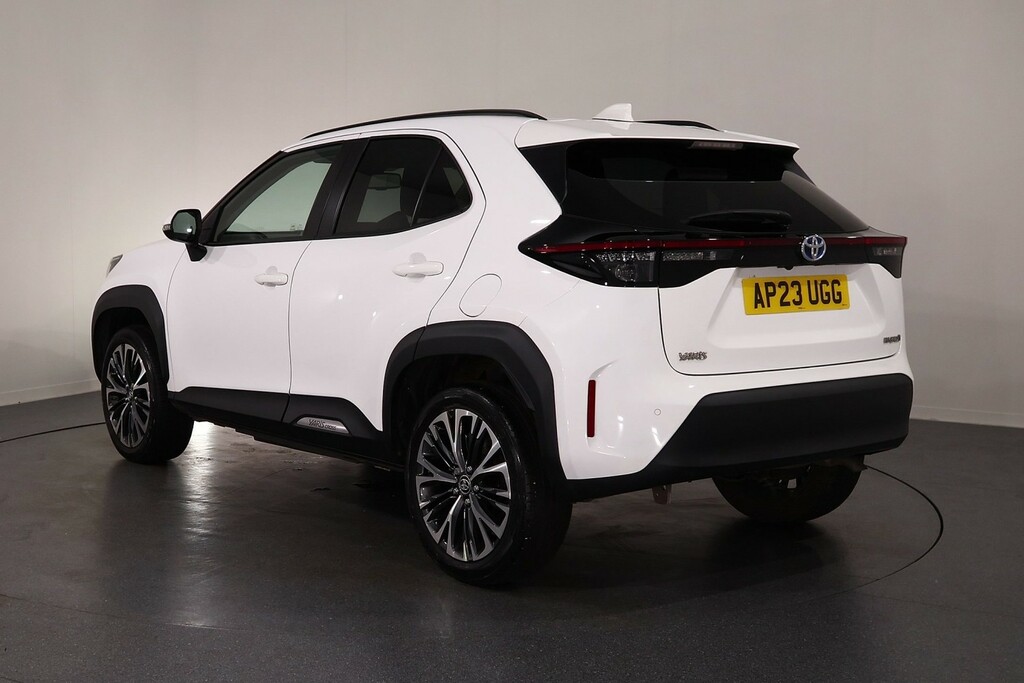 Toyota Yaris Cross Excel White #5