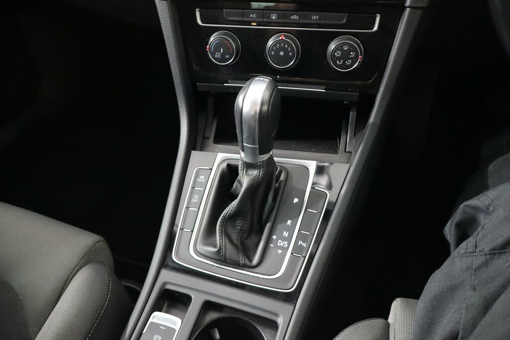 Volkswagen Golf  White #20