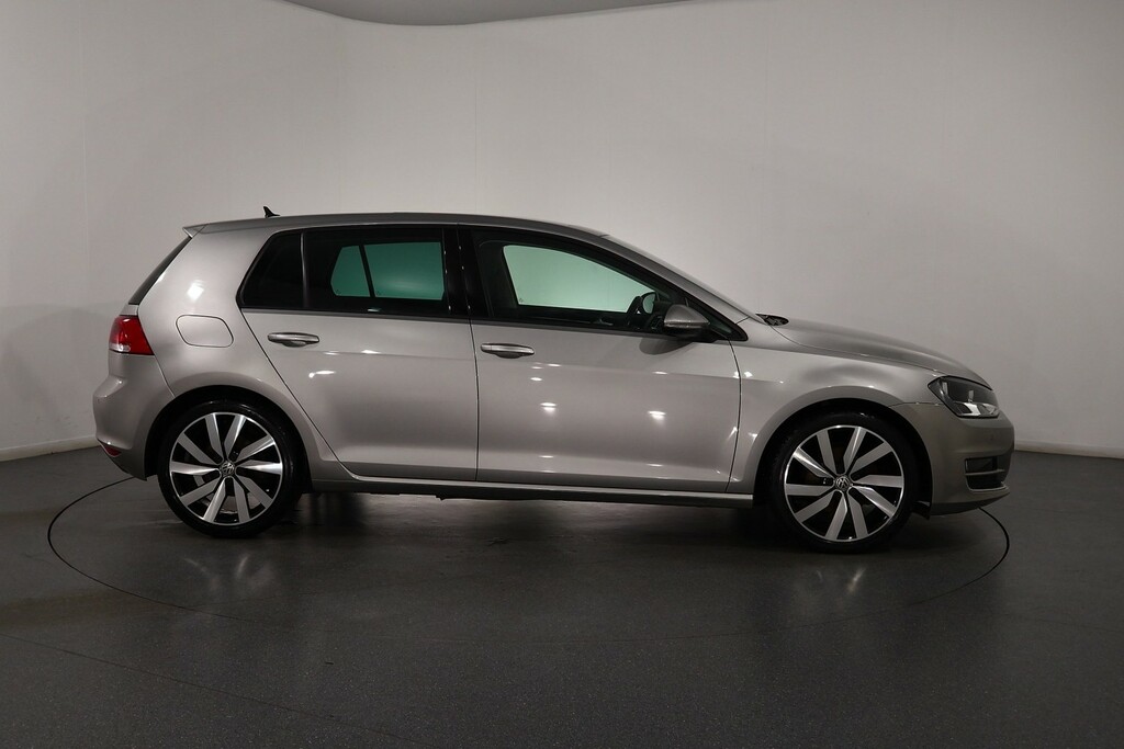 Volkswagen Golf  White #8