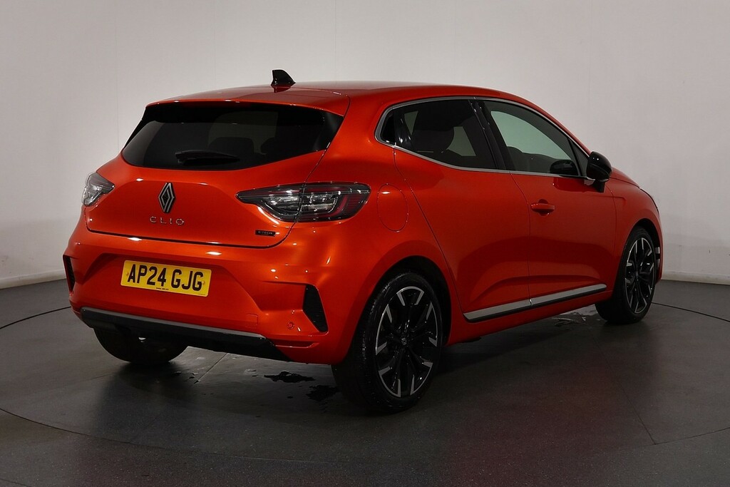 Renault Clio 1.6 E-tech Full Hybrid 145 Esprit Alpine White #7
