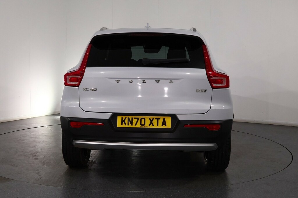 Volvo XC40 Inscription Pro Silver #6