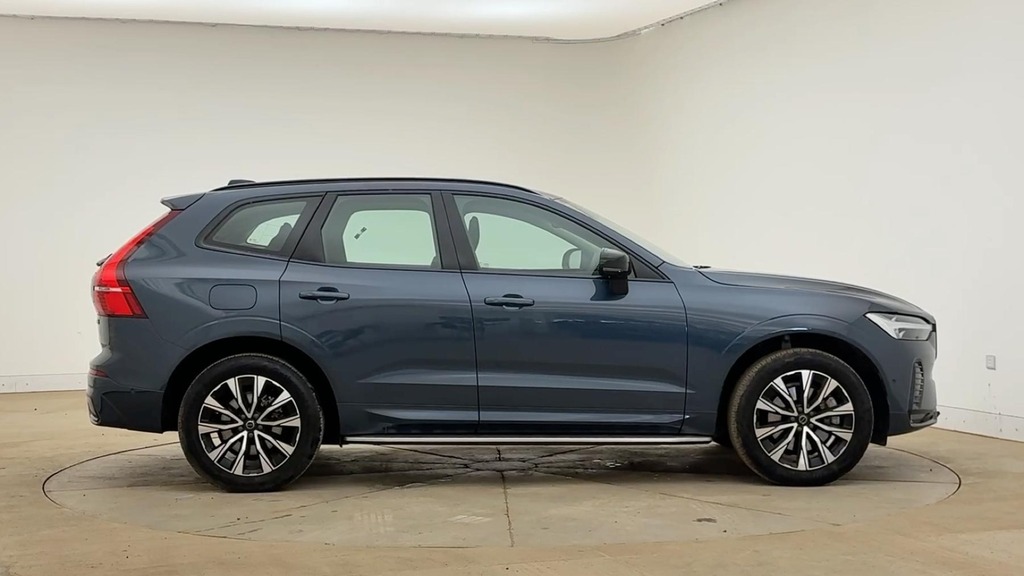 Volvo XC60 Plus Blue #2