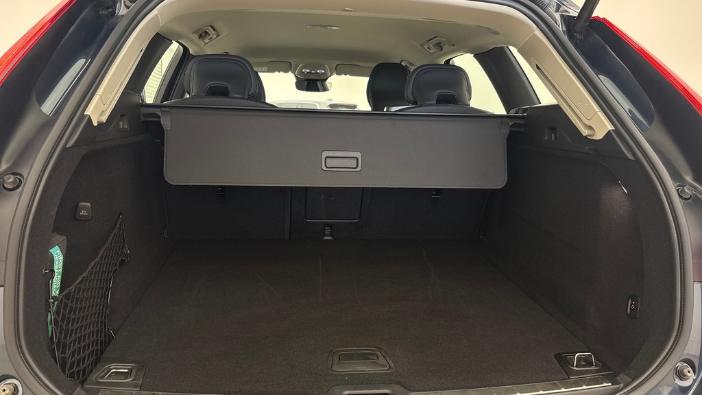 Volvo XC60 Plus Blue #5