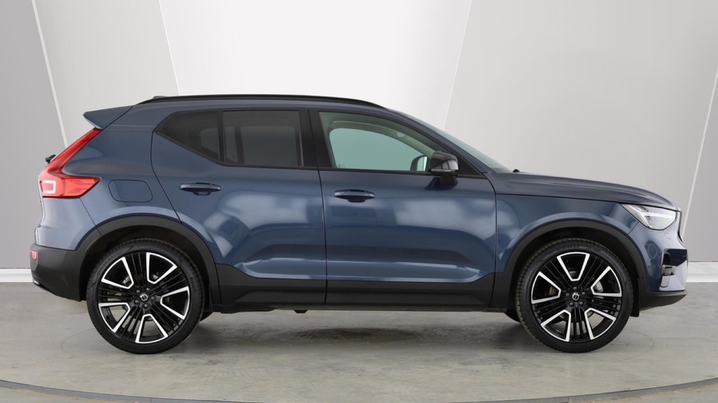 Volvo XC40 Ultra Dark Blue #2
