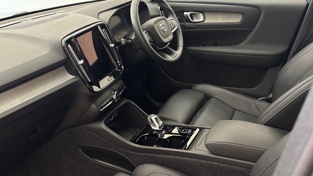 Volvo XC40 Ultra Dark Grey #6