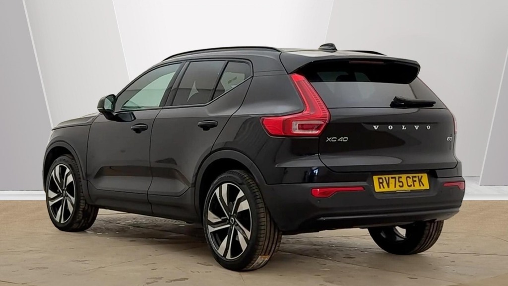Volvo XC40 Ultra Dark Black #5