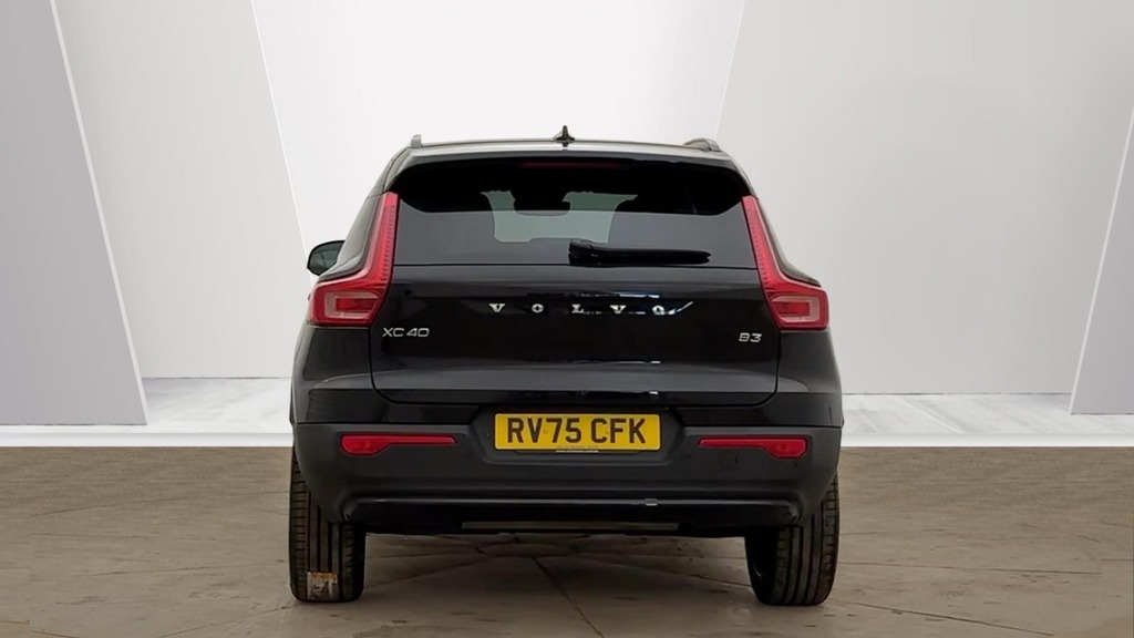 Volvo XC40 Ultra Dark Black #4