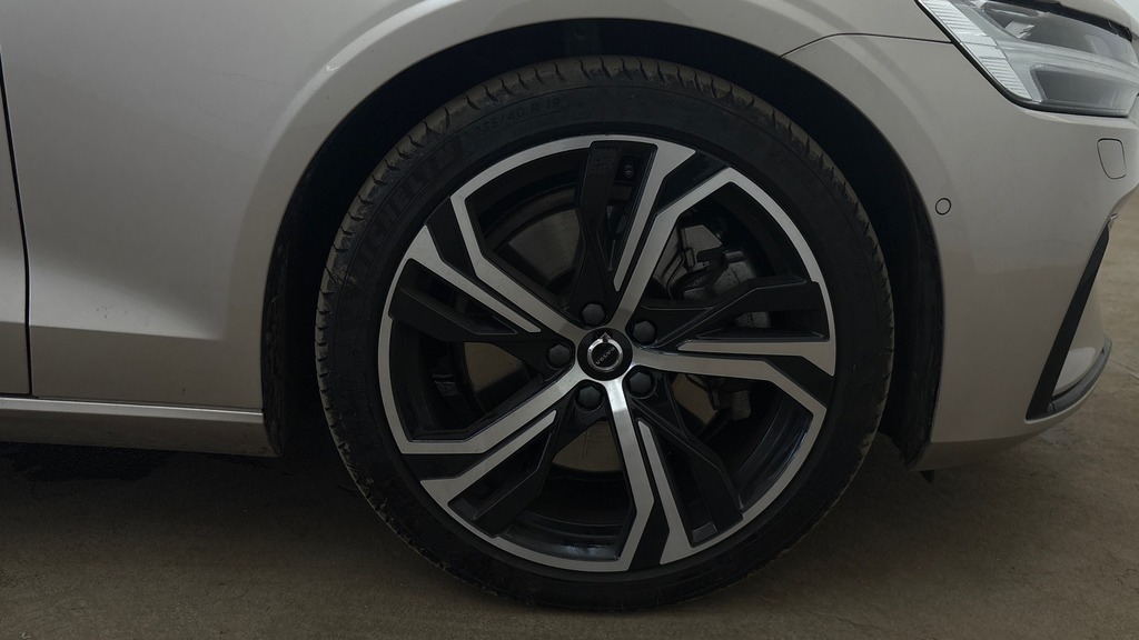 Volvo S60 Ultimate, B5 Mild Hybrid, Dark Grey #16