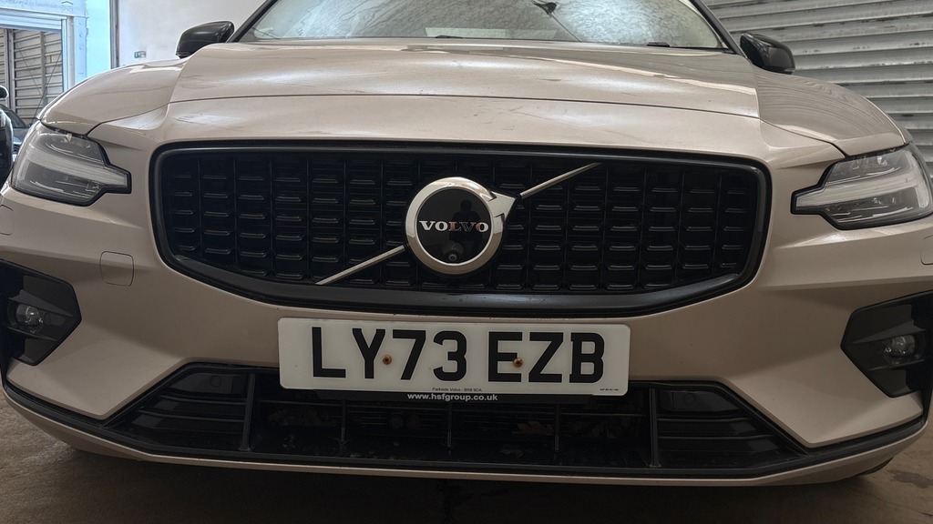 Volvo S60 Ultimate, B5 Mild Hybrid, Dark Grey #23