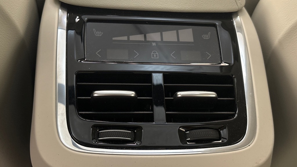 Volvo S60 Ultimate, B5 Mild Hybrid, Dark Grey #17