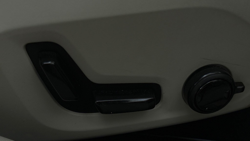 Volvo S60 Ultimate, B5 Mild Hybrid, Dark Grey #27