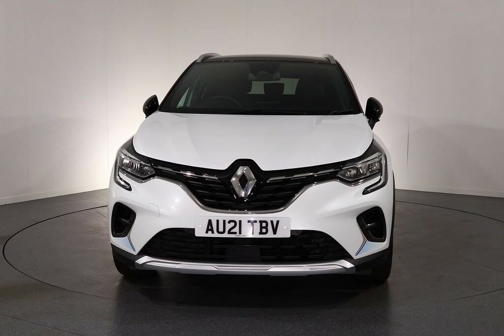 Renault Captur Launch Edition White #2