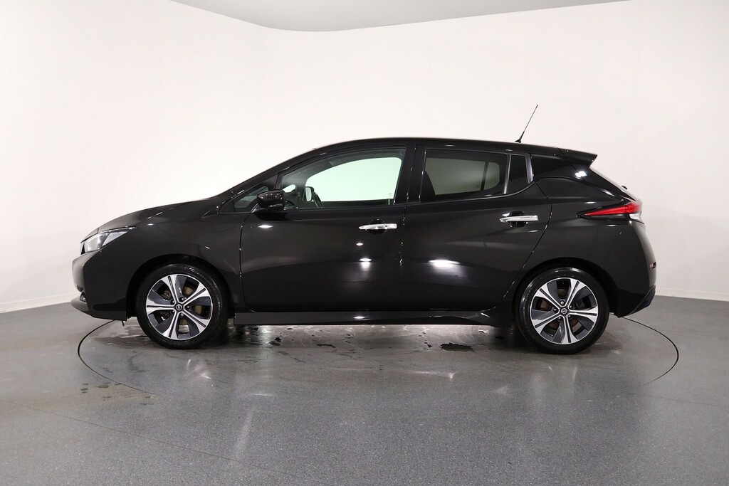 Nissan Leaf N-connecta Black #4