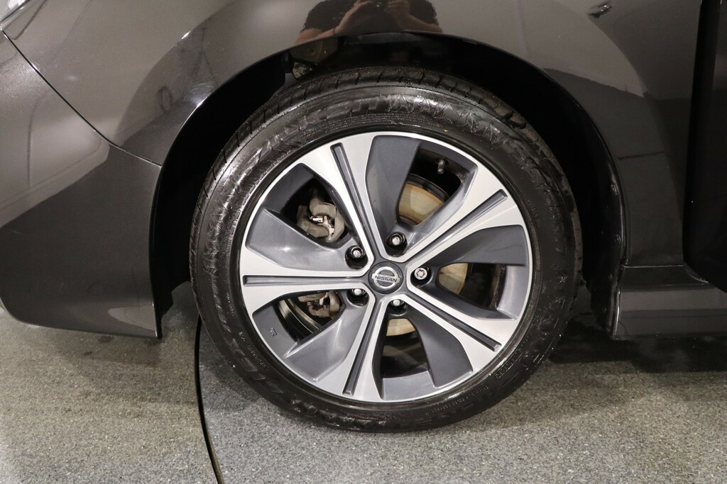 Nissan Leaf 110Kw Tekna 40Kwh Grey #9