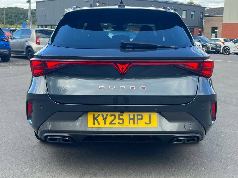 Cupra Leon 1.5 Tsi 150 V2 Grey #4