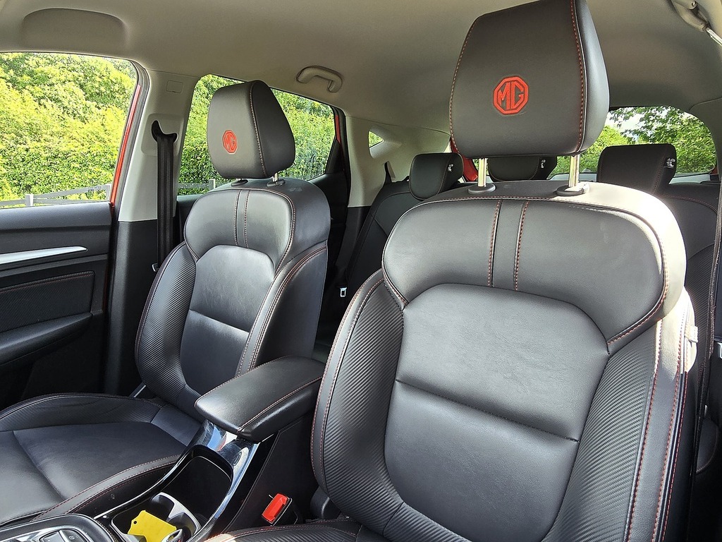 MG ZS T-gdi Exclusive AMZ6028 Red #3