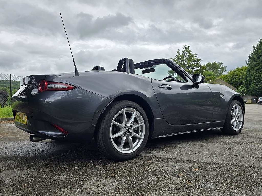 Mazda MX-5 5 Convertible White #16