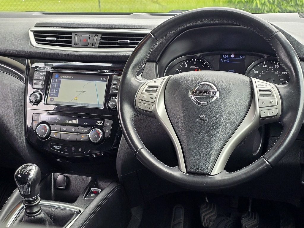 Nissan Qashqai Dig-t Tekna Silver #6